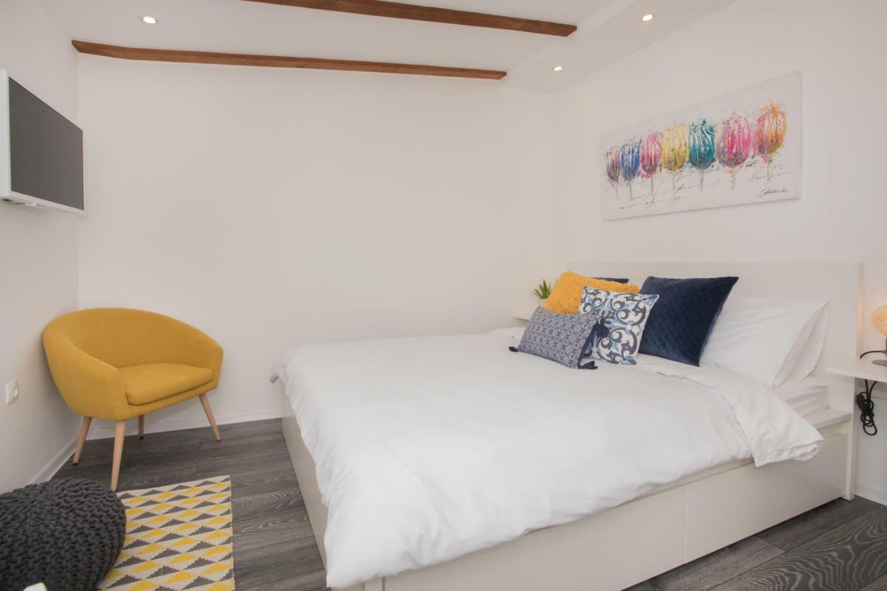 Studio Apartment Skatula Skradin Exterior foto
