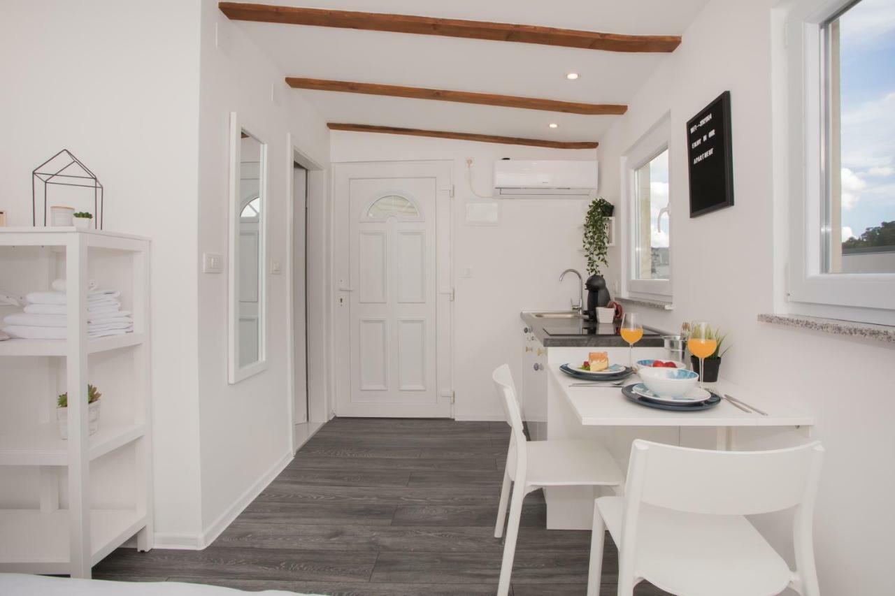 Studio Apartment Skatula Skradin Exterior foto
